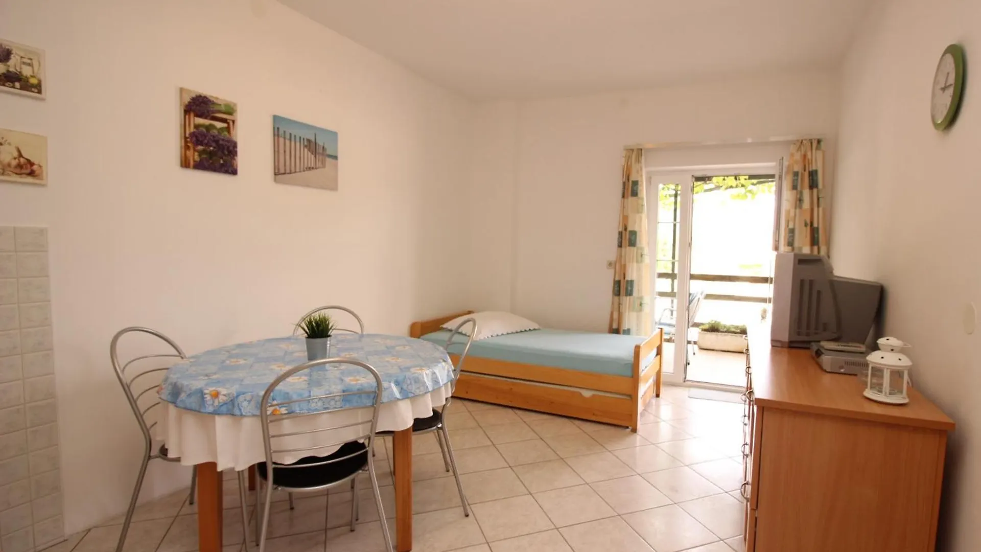 Apartments With A Parking Space Baska, Krk - 24184 Croatia